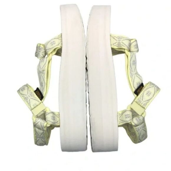 Teva Women's Flatform Universal Silver Sandal - Picture 6 of 8